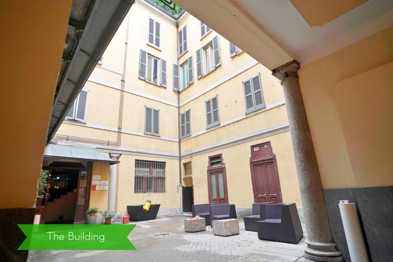 Chic 1Bdr With Shared Terrace Steps From Duomo By Rentopolis Milano Esterno foto